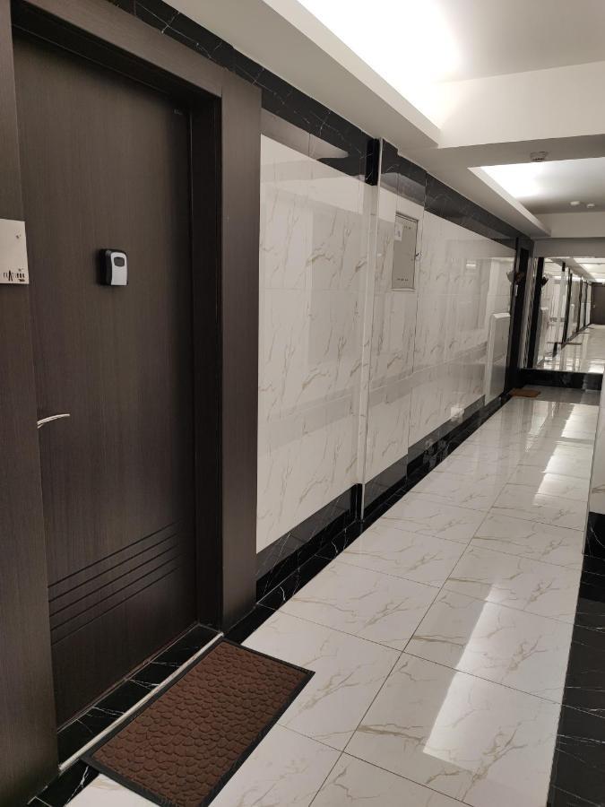 Grand View Apartment *